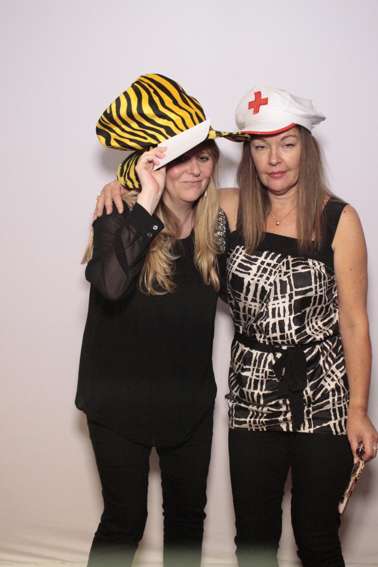Danielle’s 40th birthday | View more photos from the event at gallery.myphotoboothexperience.co.uk/u/MyPhotoBoothExperienceLtd/Danielle’s-40th-birthday